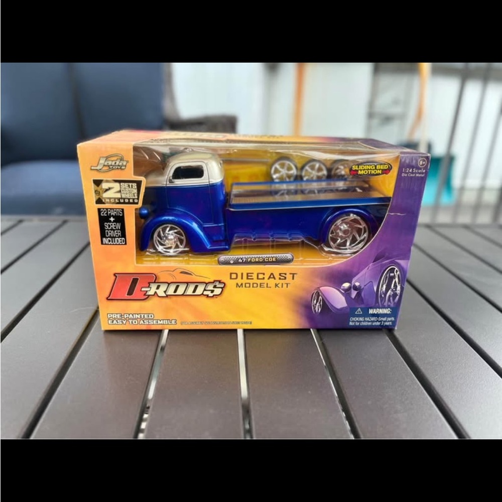 Jada Toys D-Rods ‘47 Ford Coe